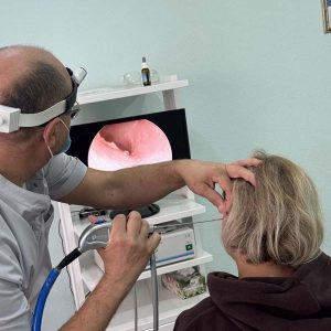 Чому не можна ігнорувати зниження слуху: ризики для мозку, пам’яті та якості життя